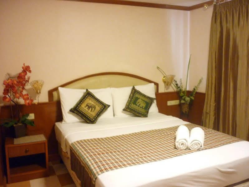 Dvc Hotel Pantai Chaweng Luaran gambar